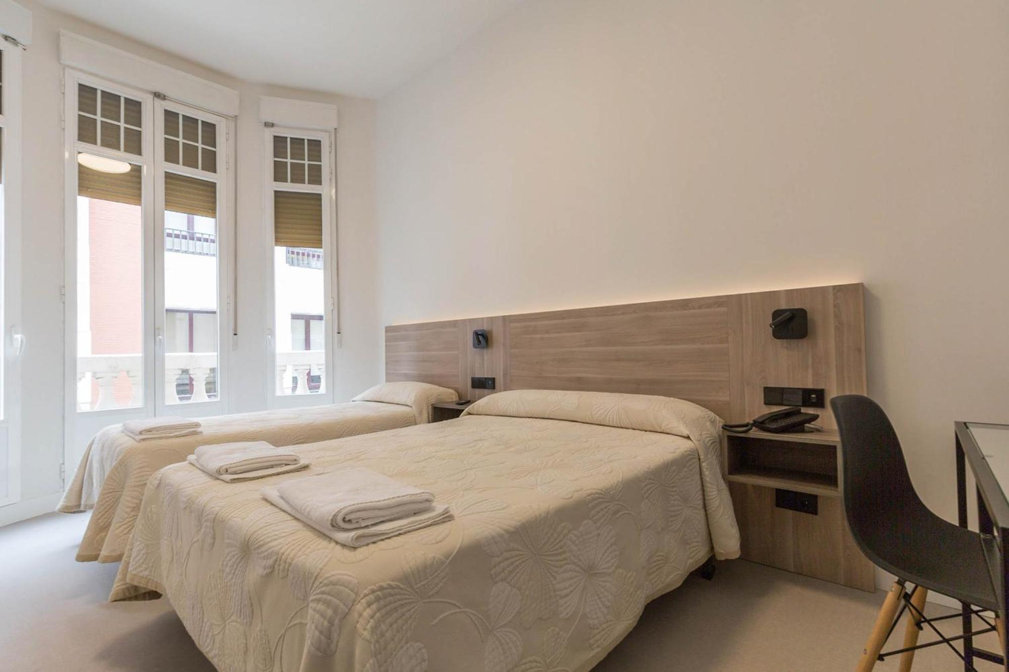 Hostal Excelsior Madrid Exterior foto