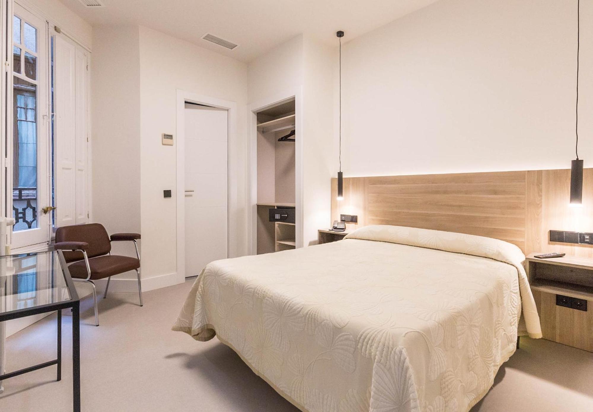 Hostal Excelsior Madrid Exterior foto