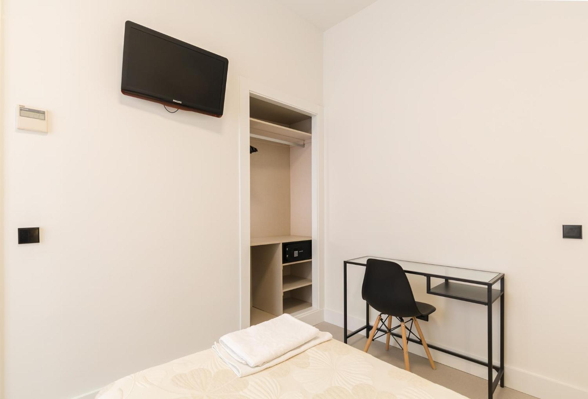 Hostal Excelsior Madrid Exterior foto
